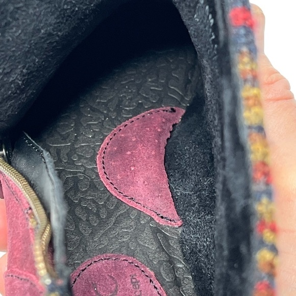 B.O.C Born Concept Burgundy Leather Charon Ankle Booties Boots Size 8.5M - Picture 9 of 16